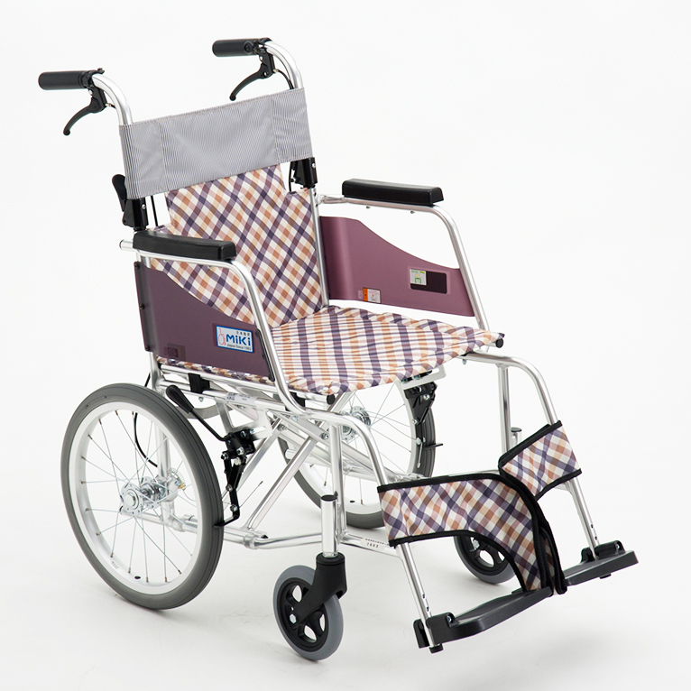 輪椅王 日本品牌 Miki MO43JL-16(N) 日本MIKI MOCC-43-JL DX手推輪椅是一款格子圖案手動輪椅，配有折疊腳踏板和手柄，專為行動輔助而設計。作為日本品牌產品，它確保了一流的工藝和可靠性。