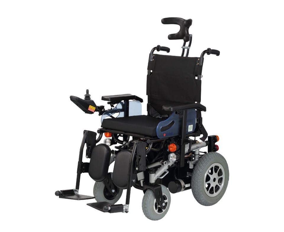 輪椅王 優點 WCP201 仰臥電動輪椅在左扶手上設有操縱桿控制裝置、可調節腿部支撐以及帶襯墊的座椅和靠背，可提供最大的舒適度。
