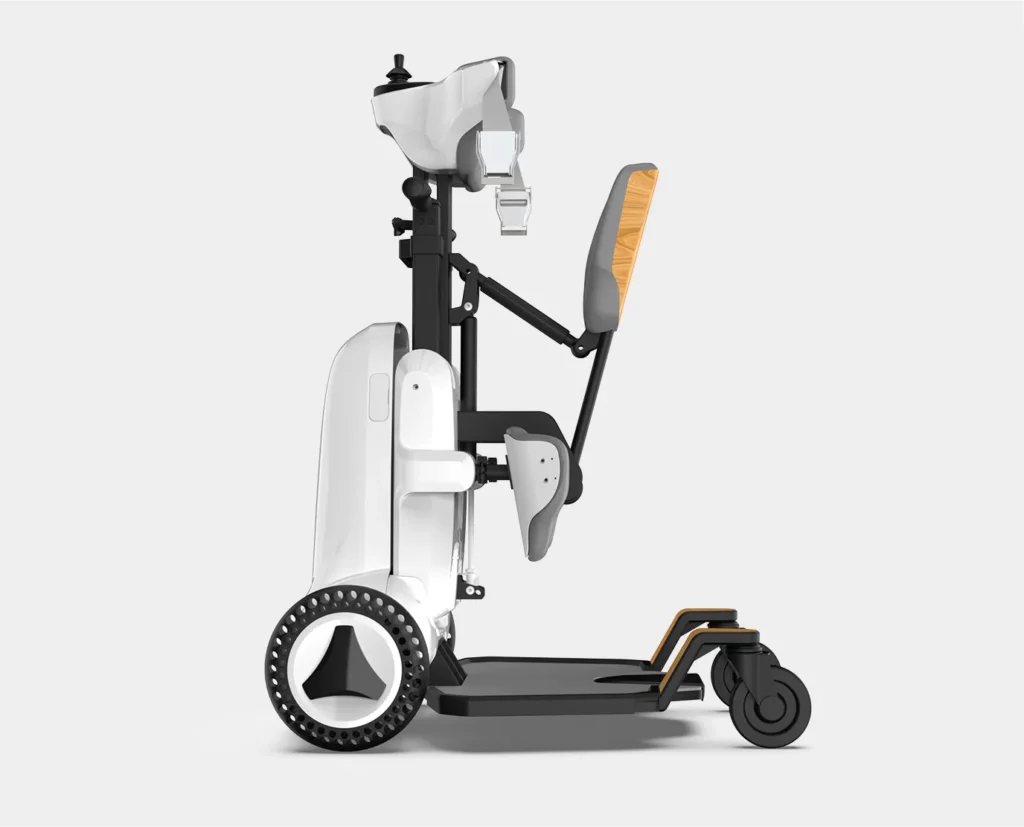 【輪椅王】 XZ-Droid Smart獨立輪椅是一款現代、緊湊的移動設備，具有白色框架、軟墊座椅和大輪子，旨在幫助用戶站立和移動，以滿足日常康復和移動需求。