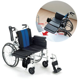 【輪椅王】 日本品牌Miki LK-2升降輪椅的黑藍輪椅，型號為NLK-2(L)，寬度可伸縮。插圖顯示了尺寸為 260 毫米和 150 毫米的加長座椅。可拆卸的腳踏板也可見。